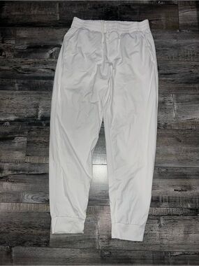 Uniqlo White AIRism Men's Elastic Waist Joggers